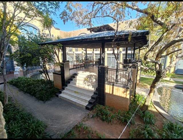 BUSINESS PROPERTY TO RENT IN BRYANSTON
